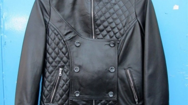 Öğrenciler tasarlıyor, hükümlüler dikiyor