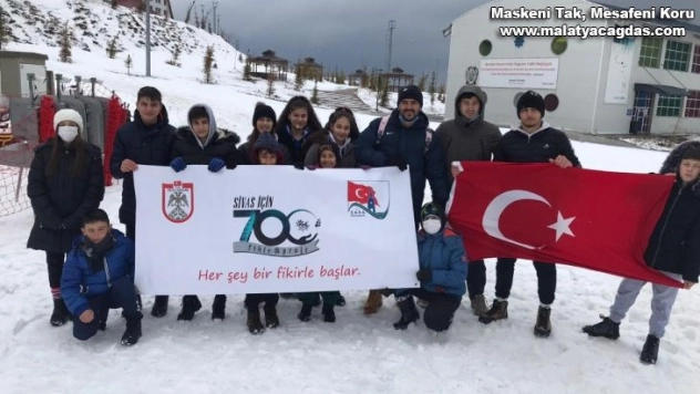 Öğrenciler Yıldızdağı Kayak Merkezinde gönüllerince eğlendi