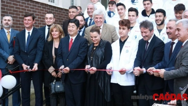 Öğrencilere profesyonel iş imkanı