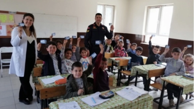 Öğrencilere trafik eğitimi verildİ