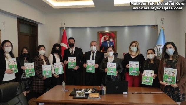 Okul öncesi öğretmenlerinden 'Temassız Etkinlik Kitabı'