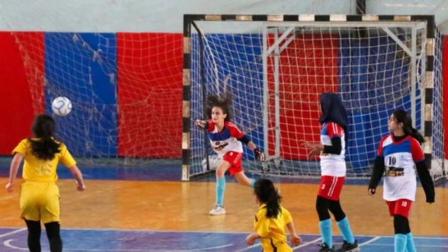 Okullar futsalda rekabet etti