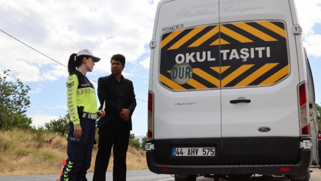 Okullarda Trafik Tedbirleri ve Servis Araçları Denetlendi
