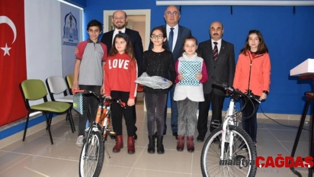 Okuma yarışması ödülleri sahiplerini buldu