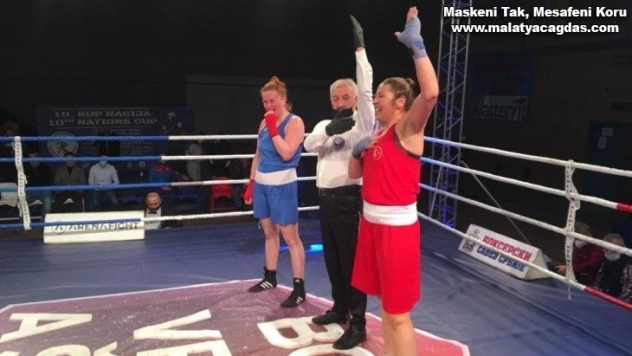 Olimpik Kadın Boks Milli Takımı'ndan 5 madalya