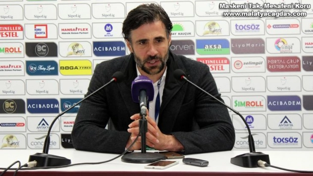 Ömer Erdoğan: 'İlk yarı sahada neredeyse yoktuk'