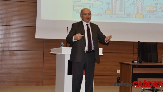 OMÜ'de 'Dijital Dönüşüm ve Ekonomik Etkiler' konferansı
