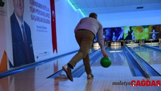 Osmangazi personelinin bowling heyecanı
