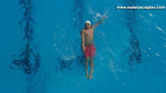 Otizmli Ertuğrul'un hedefi Avrupa şampiyonu olmak