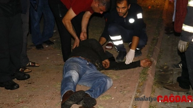 Oto anahtar dükkanında yangın: 1 kişi dumandan zehirlendi