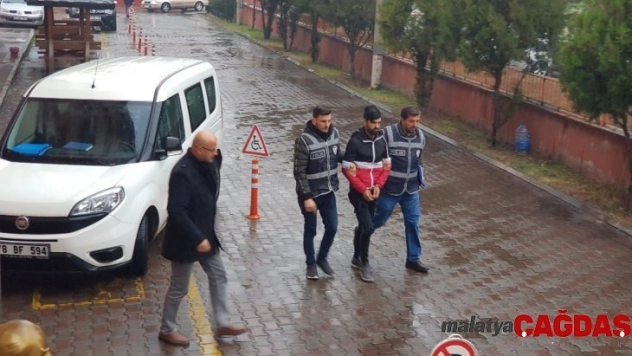 Oto fareleri kıskıvrak yakalandı