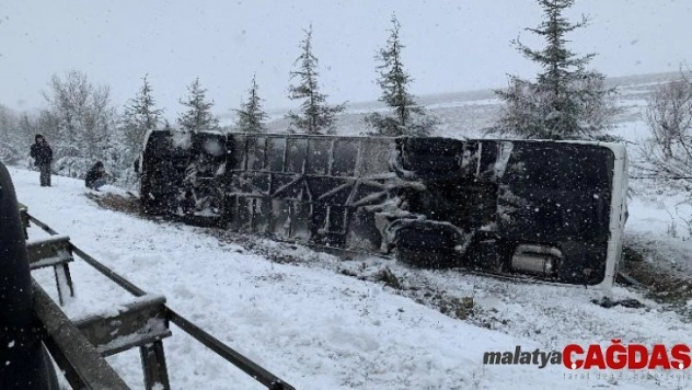 Otobüs kazasında yolcular böyle kurtarıldı