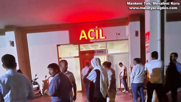 Otomobil devrildi: 1 ölü, 2 yaralı