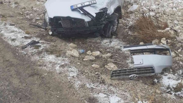 Otomobil karlı havada takla attı, 1 yaralı