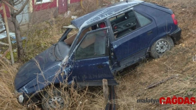 Otomobil şarampole düştü: 1 ölü, 2 yaralı