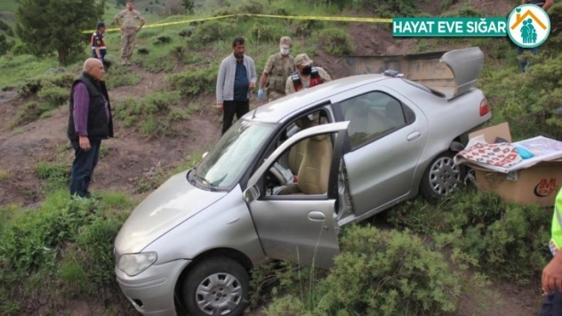 Otomobil şarampole uçtu: 1 ölü