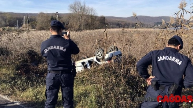 Otomobil takla atarak sazlığa uçtu: 1 yaralı