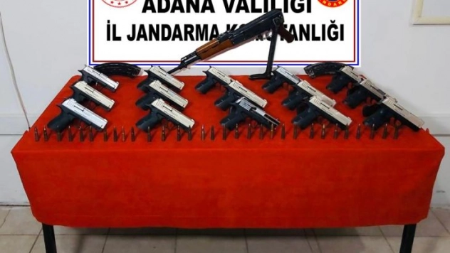 Otomobilden cephanelik çıktı