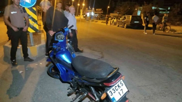 Otomobille motosiklet çarpıştı: 2 yaralı