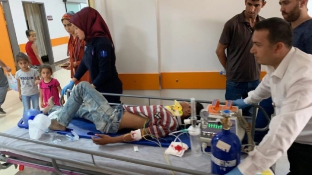 Oynamak için girdiği inşaattan düştü