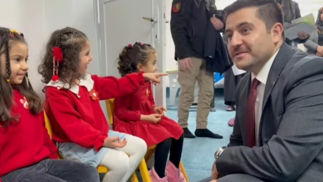 Özalp'ta bayrak haftası etkinliği