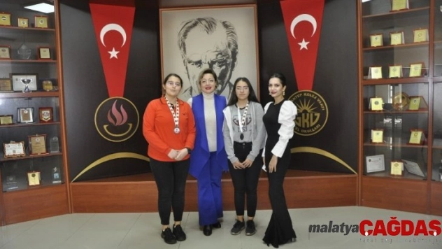 Özdebir'in 2 Türkiye Şampiyonu GKV'den