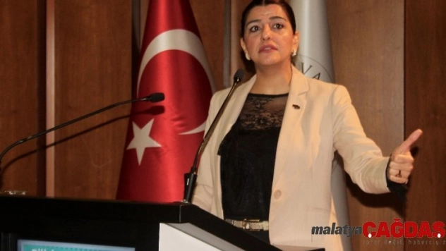 Özden: 'Yazılımcı sayımızı artırmak zorundayız'