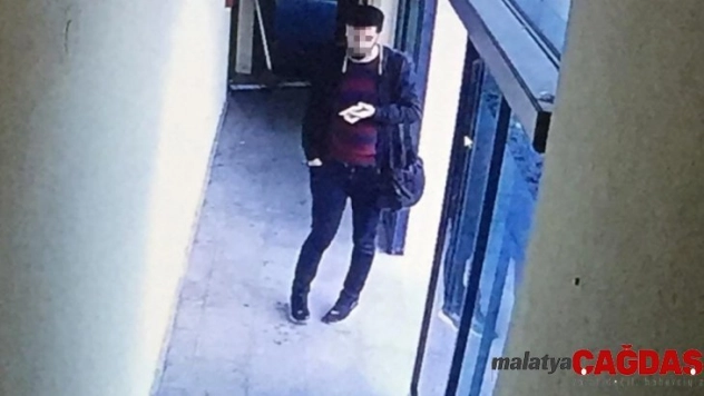 (Özel) Amatör futbolcu maç sırasında futbolcuları soydu