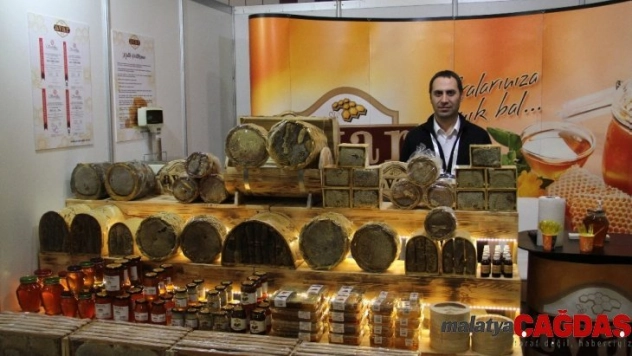 (Özel) Ballı sabun saç dökülmesini durduruyor