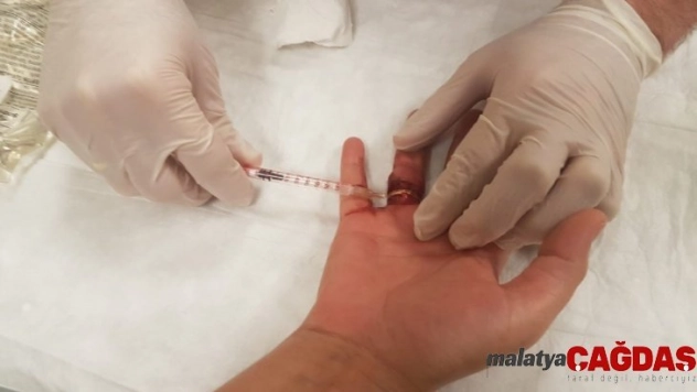 (Özel) Evde temizlik yaparken düşen kadın neredeyse parmağından olacaktı