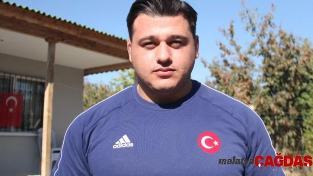 Rıza Kayaalp Hem Avrupa'dan hem de olimpiyattan şampiyonluklarla dönmek istiyorum