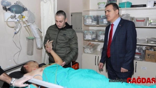 Özel Harekat polislerini taşıyan minibüs şarampole yuvarlandı: 3 yaralı