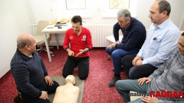 Özel İdare personeline ilk yardım eğitimi