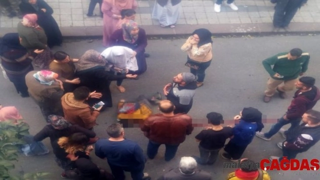 (Özel) Küçükçekmece'de yaşanan servis kazasının yeni görüntüsü ortaya çıktı