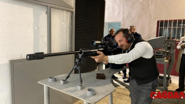 (Özel) NATO'nun belirlediği 42 testi geçen dünyadaki tek tüfeği milletvekilleri böyle test etti