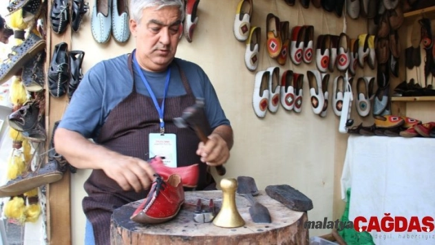 Osmanlı çarığı Hollywood yıldızlarının ayağında