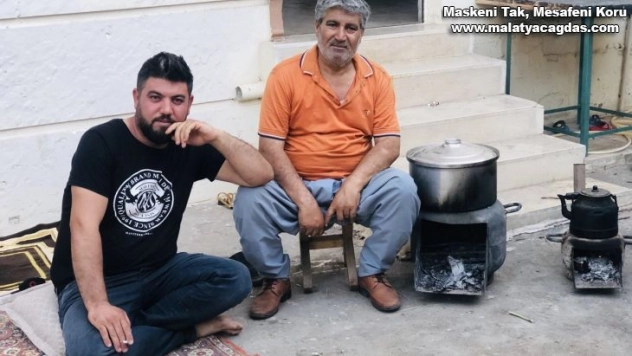 (Özel) Tasarruf düşüncesi çiftçiyi yeni meslek sahibi yaptı