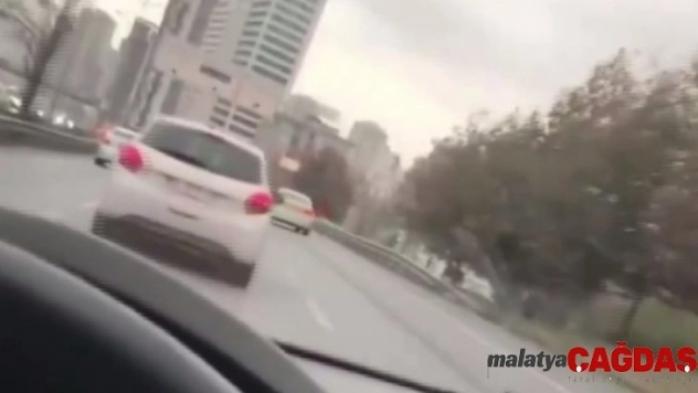 (Özel) TEM ve Şile Otoyolu'nda 'makas' terörü kamerada