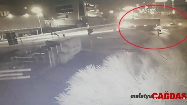 (Özel) Uzman çavuşun hayatını kaybettiği kaza kamerada