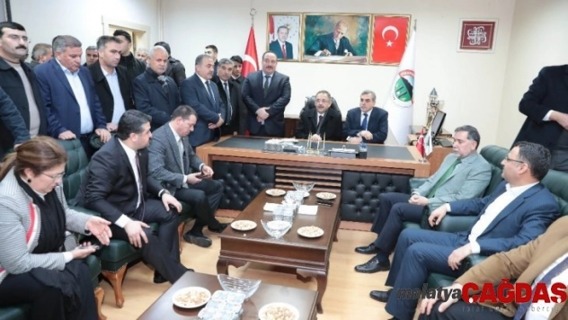 Özhaseki  Şanlıurfa'daki projeleri yakından inceledi