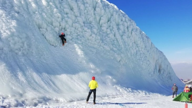Palandökende buz tırmanışı nefesleri kesecek