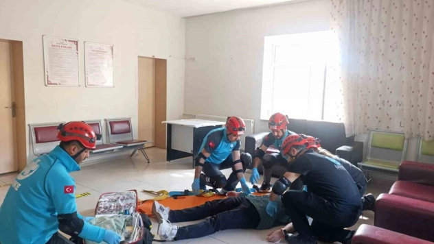 Palu'da deprem ve yangın tatbikatı