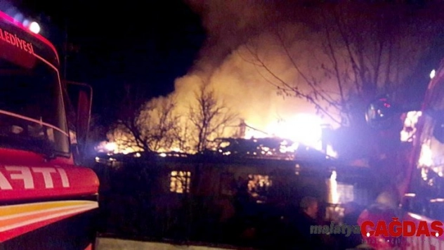 Pansiyonda yangın çıktı