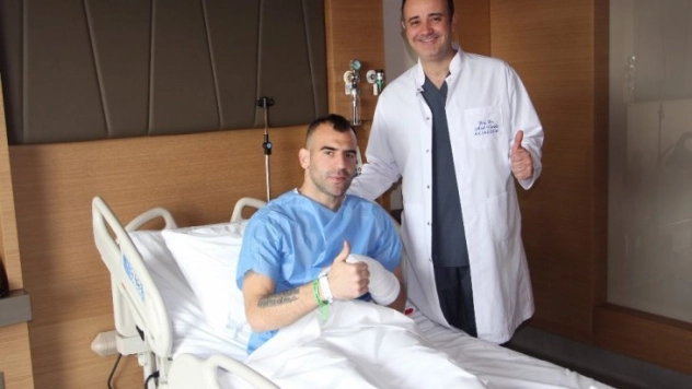 Parmağı kırılan Petar Skuletic, ameliyat oldu