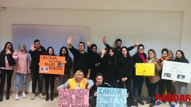 PAÜ Bekilli MYO öğrencileri 'Kadına Yönelik Şiddete Hayır' dedi