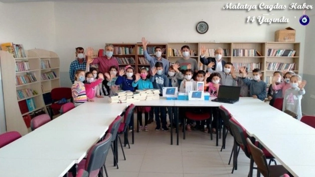 Pazarcık İlkokulu'na bilgisayar yardımı