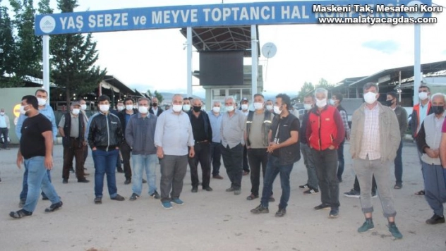 Pazarcılardan yüksek fiyat eylemi