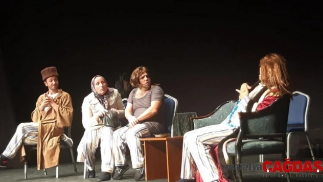 Pijamalı Adamlar bu kez de Atatürk Evi için sahne alacak