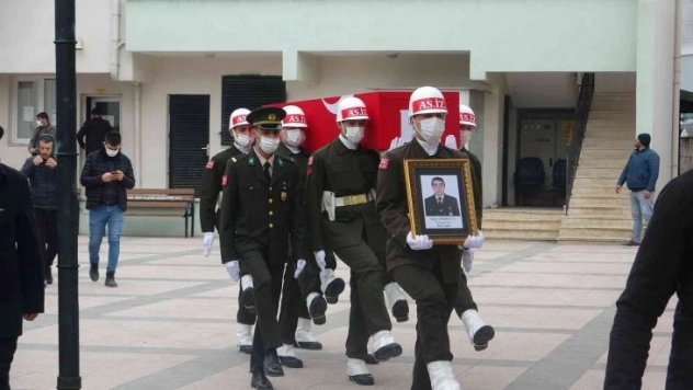 Piyade Uzman Çavuş Uğur Gökbulut toprağa verildi