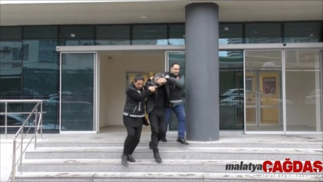 Piyasa değeri 500 bin TL olan uyuşturucu sobanın içinde ele geçirildi